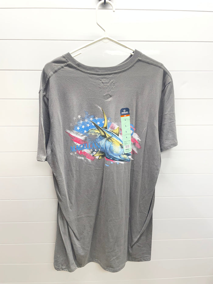 Men’s large tee