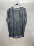 Men’s large UA tee