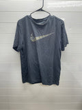 Men’s medium Nike tee