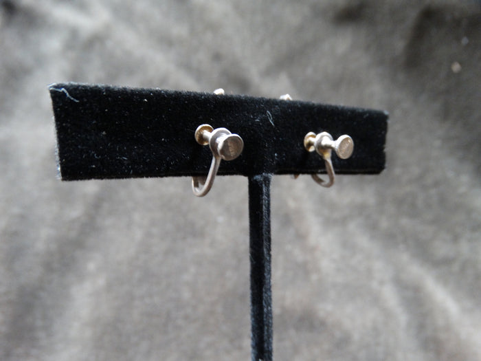 Santo Domingo Arrow Earrings Silver with Coral Mother of Pearl and Turquoise