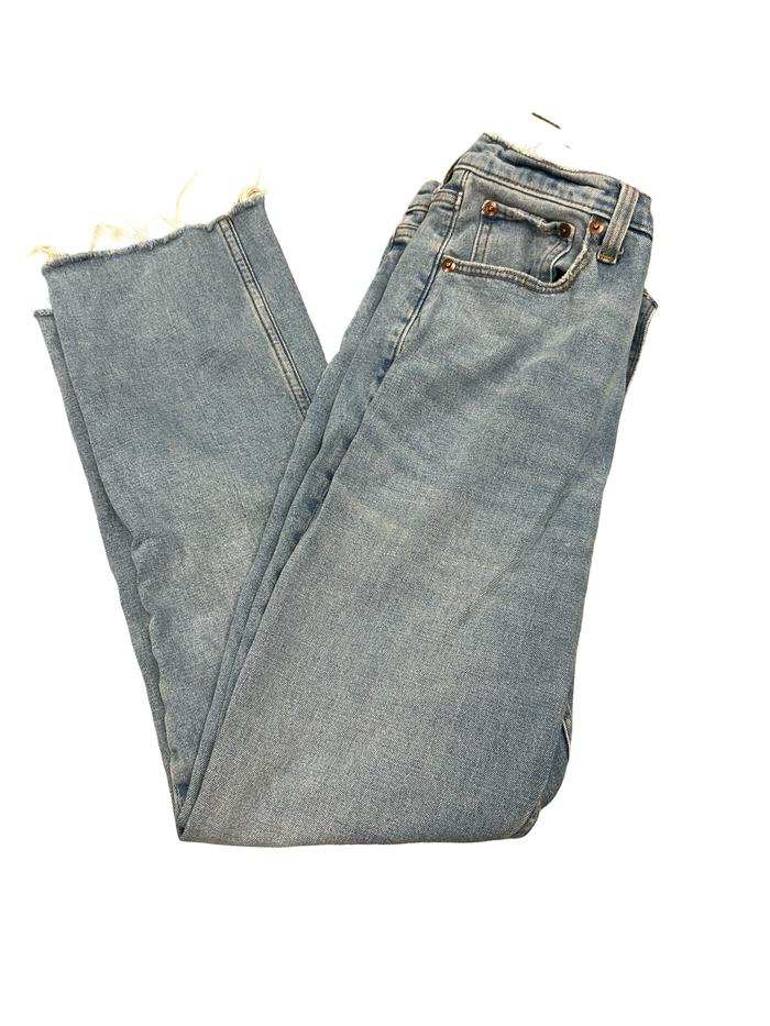 Woman’s 6 Abercrombie & Fitch