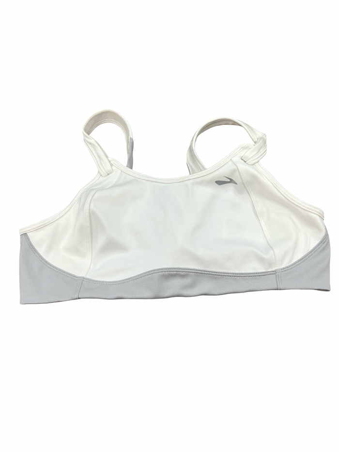 Woman’s brooks 38c