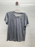 Women’s large UA tee
