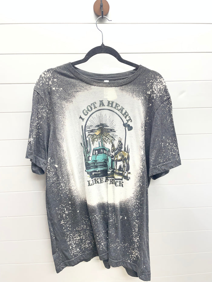 Women’s XL tee